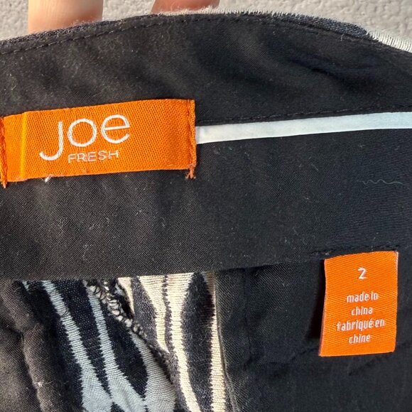 Joe Fresh Black and White Shorts - Picture 4 of 7